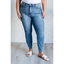 Load image into Gallery viewer, Nicole Tummy Control Skinny Jeans in Vintage Wash - Denim