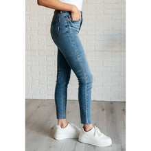 Load image into Gallery viewer, Nicole Tummy Control Skinny Jeans in Vintage Wash - Denim