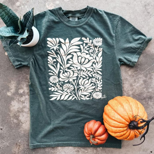 Fall Bouquet Tee - Tops