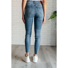 Load image into Gallery viewer, Nicole Tummy Control Skinny Jeans in Vintage Wash - Denim